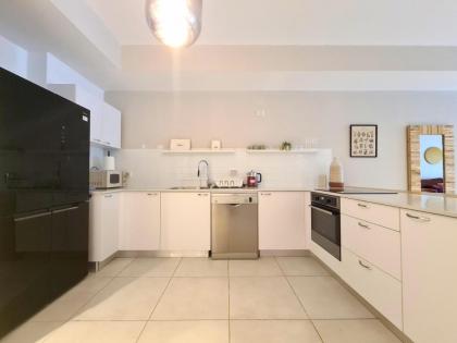 Jaffa Gem - By Beach Apartments TLV - image 10