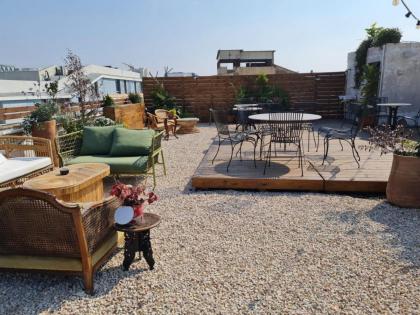 Rena's House - image 21