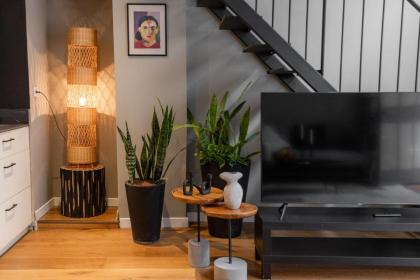 DeBlox living - Alhambra Apartments - image 22