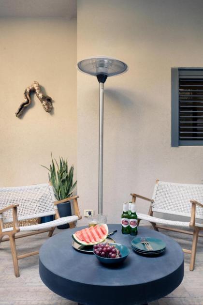 Classy 1 BR Apt w Private Balcony By Sea N' Rent - image 24