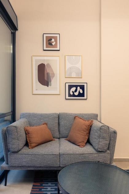 Classy 1 BR Apt w Private Balcony By Sea N' Rent - image 25