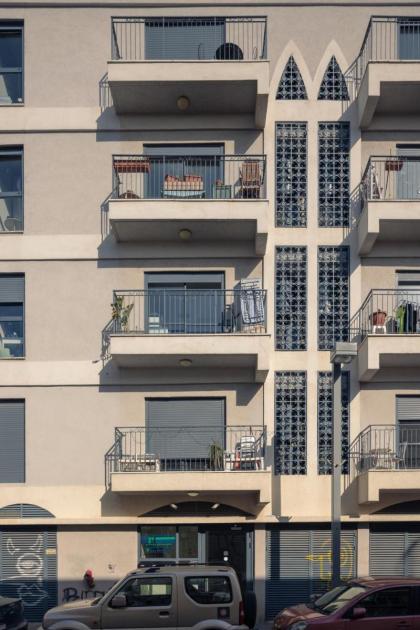 Classy 1 BR Apt w Private Balcony By Sea N' Rent - image 27