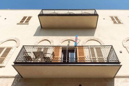 Beautiful Apartment on the Beach with Mamad by Sea N' Rent - image 10