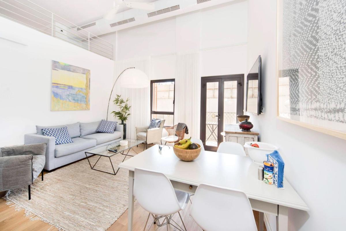 Beautiful Apartment on the Beach with Mamad by Sea N' Rent - image 2