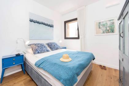 Beautiful Apartment on the Beach with Mamad by Sea N' Rent - image 22