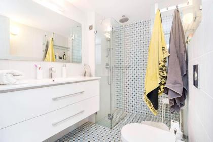 Beautiful Apartment on the Beach with Mamad by Sea N' Rent - image 26