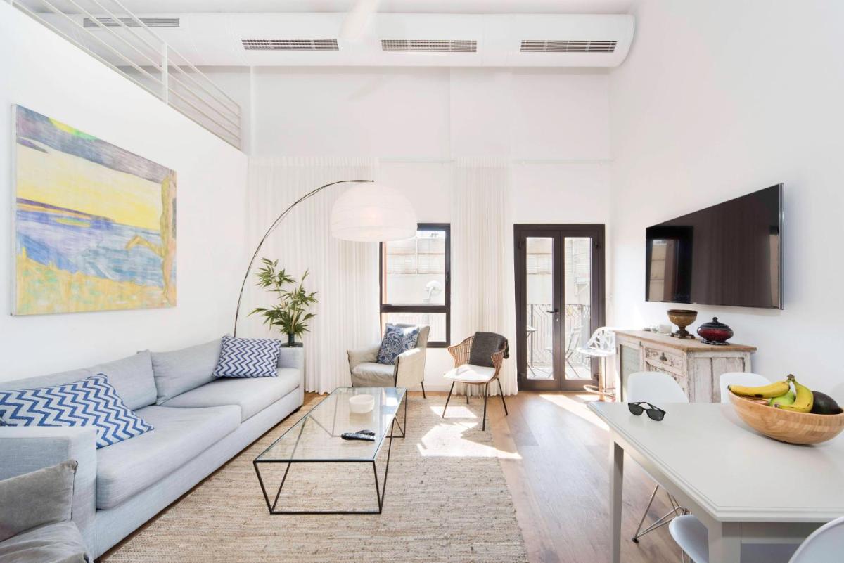 Beautiful Apartment on the Beach with Mamad by Sea N' Rent - image 3