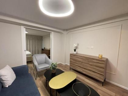 Remarkable 2-Bed Apartment in Tel Aviv-Yafo - image 30
