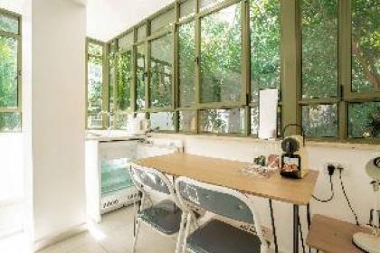 BnBIsrael apartments - Ben Yehouda Jonquille - image 8